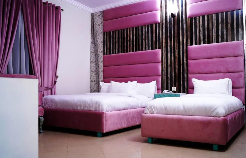 Royal Serena Residency อิสลามาบัด ภายนอก รูปภาพ